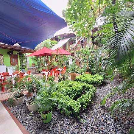 Hostal Capurgana-3