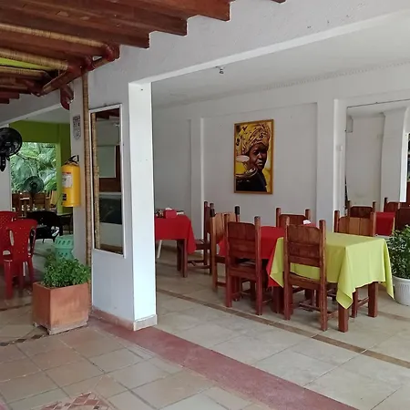 Hostal Capurgana-2